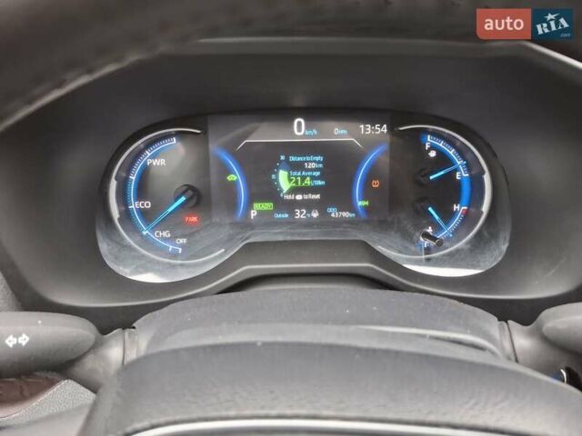 Красный Тойота RAV4 PHEV, объемом двигателя 2.4 л и пробегом 45 тыс. км за 29900 $, фото 29 на Automoto.ua