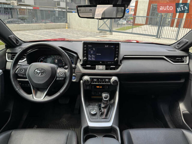 Красный Тойота RAV4 PHEV, объемом двигателя 2.49 л и пробегом 81 тыс. км за 42000 $, фото 25 на Automoto.ua