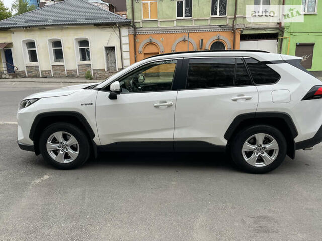 Тойота RAV4 PHEV, объемом двигателя 2.49 л и пробегом 47 тыс. км за 32000 $, фото 4 на Automoto.ua