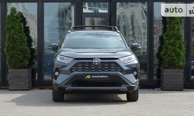 Тойота RAV4 PHEV, объемом двигателя 2.49 л и пробегом 33 тыс. км за 40000 $, фото 3 на Automoto.ua