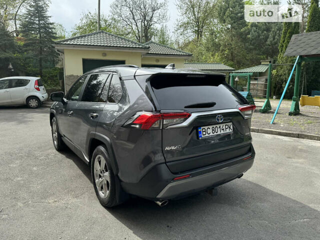 Серый Тойота RAV4 PHEV, объемом двигателя 2.5 л и пробегом 85 тыс. км за 35700 $, фото 3 на Automoto.ua