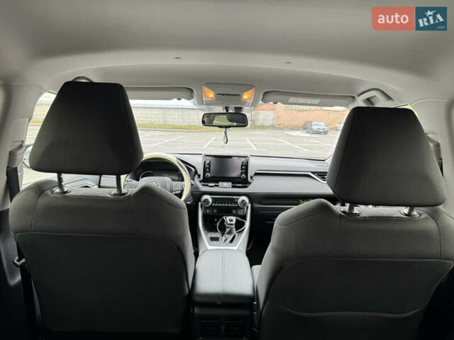 Сірий Тойота RAV4 PHEV, об'ємом двигуна 2.49 л та пробігом 137 тис. км за 29900 $, фото 15 на Automoto.ua