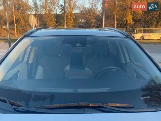 Серый Тойота RAV4 PHEV, объемом двигателя 2.49 л и пробегом 60 тыс. км за 27500 $, фото 5 на Automoto.ua