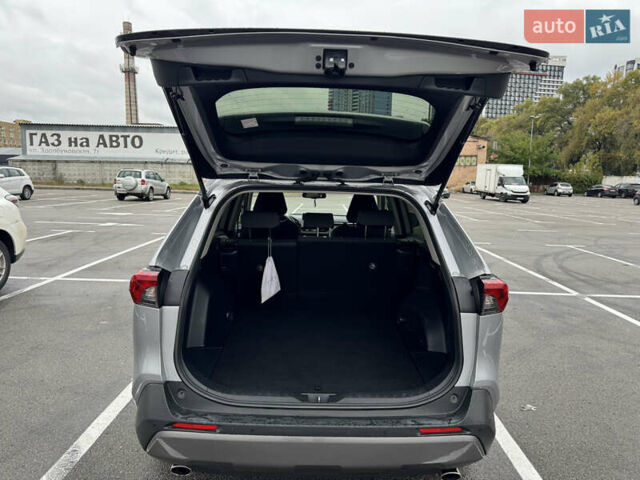 Сірий Тойота RAV4 PHEV, об'ємом двигуна 2.49 л та пробігом 137 тис. км за 29900 $, фото 16 на Automoto.ua