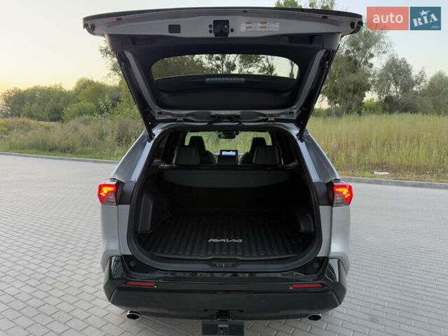 Сірий Тойота RAV4 PHEV, об'ємом двигуна 2.49 л та пробігом 87 тис. км за 36000 $, фото 58 на Automoto.ua