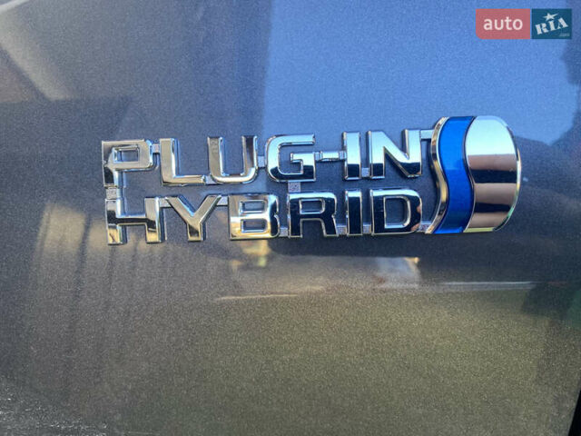 Серый Тойота RAV4 PHEV, объемом двигателя 2.49 л и пробегом 149 тыс. км за 37500 $, фото 25 на Automoto.ua