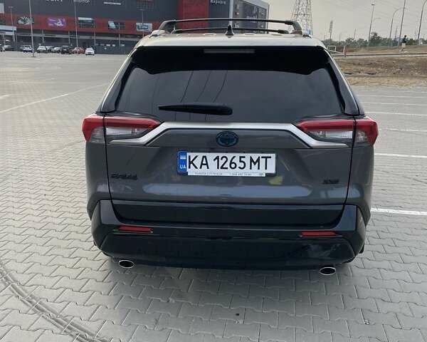 Серый Тойота RAV4 PHEV, объемом двигателя 2.5 л и пробегом 31 тыс. км за 49000 $, фото 9 на Automoto.ua