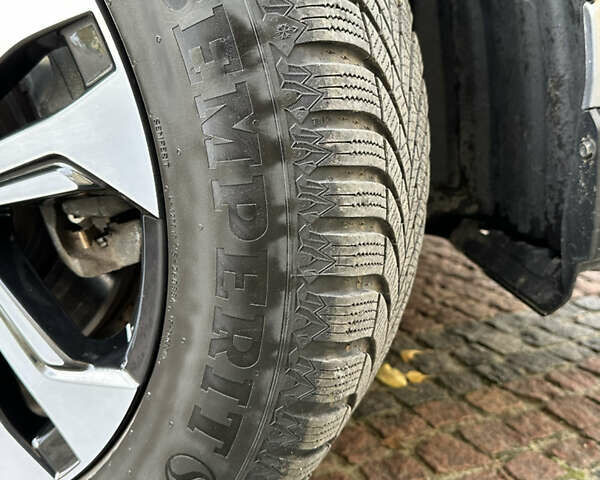 Сірий Тойота RAV4 PHEV, об'ємом двигуна 2.5 л та пробігом 63 тис. км за 49500 $, фото 25 на Automoto.ua