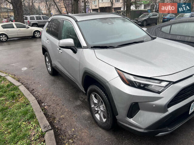 Серый Тойота RAV4 PHEV, объемом двигателя 0 л и пробегом 32 тыс. км за 34900 $, фото 12 на Automoto.ua