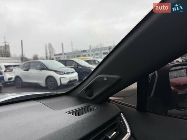 Серый Тойота RAV4 PHEV, объемом двигателя 2.5 л и пробегом 25 тыс. км за 48800 $, фото 45 на Automoto.ua