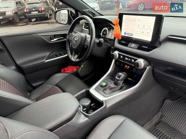 Серый Тойота RAV4 PHEV, объемом двигателя 2.5 л и пробегом 25 тыс. км за 48800 $, фото 40 на Automoto.ua