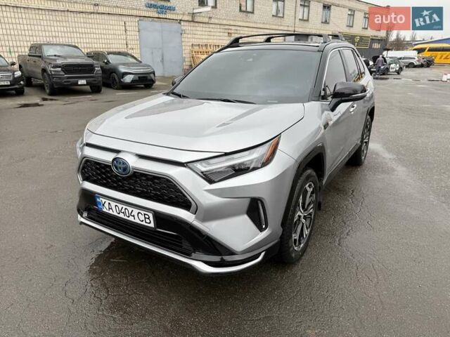 Серый Тойота RAV4 PHEV, объемом двигателя 2.5 л и пробегом 25 тыс. км за 48800 $, фото 5 на Automoto.ua