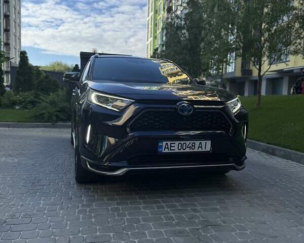 Синий Тойота RAV4 PHEV, объемом двигателя 2.49 л и пробегом 86 тыс. км за 45000 $, фото 6 на Automoto.ua