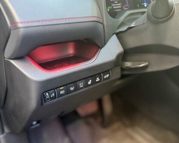 Синий Тойота RAV4 PHEV, объемом двигателя 2.49 л и пробегом 86 тыс. км за 45000 $, фото 17 на Automoto.ua