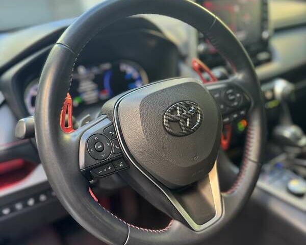 Синий Тойота RAV4 PHEV, объемом двигателя 2.49 л и пробегом 86 тыс. км за 45000 $, фото 18 на Automoto.ua