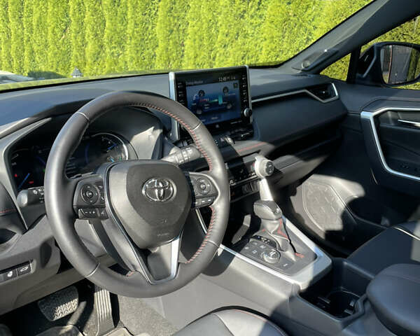 Синий Тойота RAV4 PHEV, объемом двигателя 2.5 л и пробегом 37 тыс. км за 45700 $, фото 31 на Automoto.ua