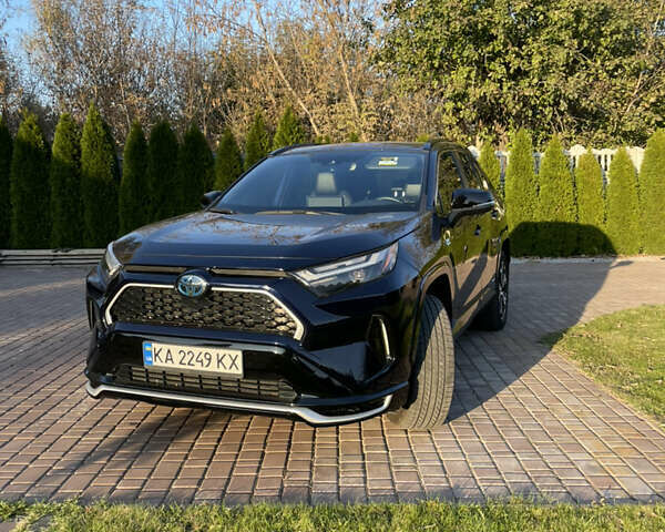 Синий Тойота RAV4 PHEV, объемом двигателя 2.5 л и пробегом 37 тыс. км за 45700 $, фото 1 на Automoto.ua