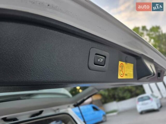 Білий Тойота Веллфаір, об'ємом двигуна 2.4 л та пробігом 110 тис. км за 15500 $, фото 39 на Automoto.ua