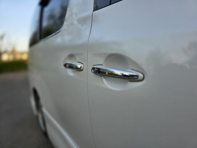 Білий Тойота Веллфаір, об'ємом двигуна 2.4 л та пробігом 110 тис. км за 13900 $, фото 10 на Automoto.ua