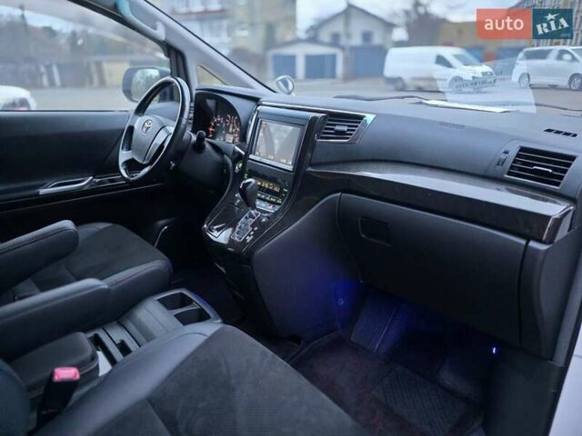 Белый Тойота Веллфаир, объемом двигателя 2.4 л и пробегом 97 тыс. км за 16900 $, фото 21 на Automoto.ua