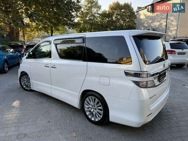 Білий Тойота Веллфаір, об'ємом двигуна 2.36 л та пробігом 84 тис. км за 16500 $, фото 28 на Automoto.ua