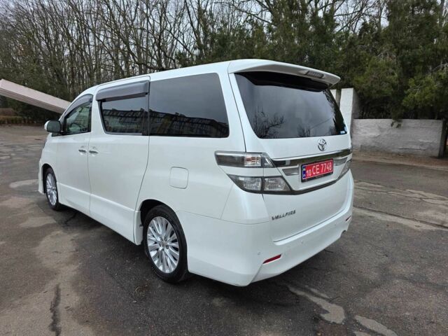 Белый Тойота Веллфаир, объемом двигателя 2.4 л и пробегом 83 тыс. км за 18500 $, фото 5 на Automoto.ua