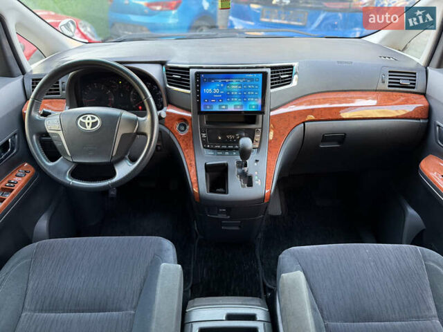 Білий Тойота Веллфаір, об'ємом двигуна 2.36 л та пробігом 84 тис. км за 16500 $, фото 42 на Automoto.ua