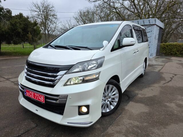 Белый Тойота Веллфаир, объемом двигателя 2.4 л и пробегом 83 тыс. км за 18500 $, фото 2 на Automoto.ua