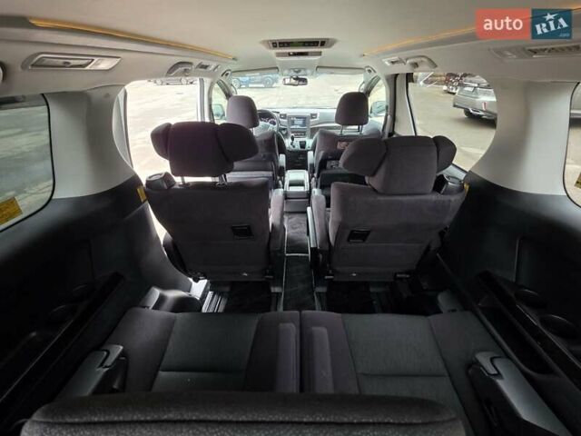 Белый Тойота Веллфаир, объемом двигателя 2.4 л и пробегом 83 тыс. км за 18500 $, фото 48 на Automoto.ua