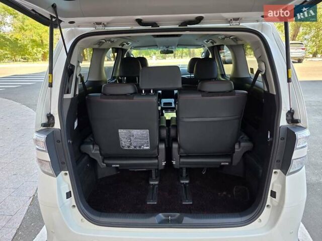 Білий Тойота Веллфаір, об'ємом двигуна 2.4 л та пробігом 97 тис. км за 18500 $, фото 34 на Automoto.ua