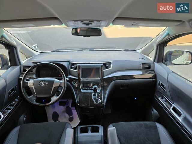 Білий Тойота Веллфаір, об'ємом двигуна 2.4 л та пробігом 97 тис. км за 18500 $, фото 27 на Automoto.ua