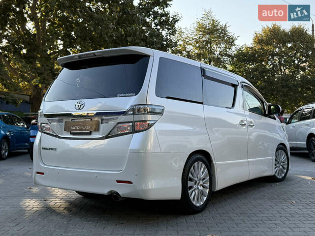 Білий Тойота Веллфаір, об'ємом двигуна 2.36 л та пробігом 84 тис. км за 16500 $, фото 21 на Automoto.ua