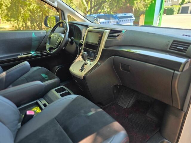 Белый Тойота Веллфаир, объемом двигателя 2.4 л и пробегом 84 тыс. км за 17900 $, фото 22 на Automoto.ua