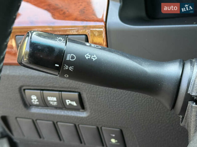 Білий Тойота Веллфаір, об'ємом двигуна 2.36 л та пробігом 84 тис. км за 16500 $, фото 53 на Automoto.ua