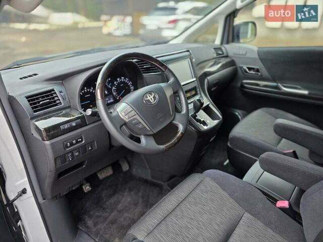 Белый Тойота Веллфаир, объемом двигателя 2.4 л и пробегом 83 тыс. км за 18500 $, фото 22 на Automoto.ua