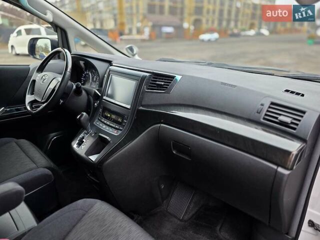 Белый Тойота Веллфаир, объемом двигателя 2.4 л и пробегом 83 тыс. км за 18500 $, фото 42 на Automoto.ua