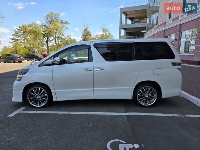 Білий Тойота Веллфаір, об'ємом двигуна 2.4 л та пробігом 97 тис. км за 18500 $, фото 3 на Automoto.ua