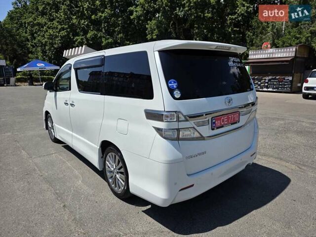 Белый Тойота Веллфаир, объемом двигателя 2.4 л и пробегом 84 тыс. км за 18500 $, фото 9 на Automoto.ua