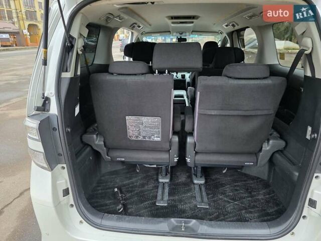 Белый Тойота Веллфаир, объемом двигателя 2.4 л и пробегом 83 тыс. км за 18500 $, фото 49 на Automoto.ua