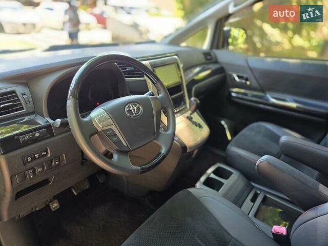 Белый Тойота Веллфаир, объемом двигателя 2.4 л и пробегом 84 тыс. км за 18500 $, фото 31 на Automoto.ua