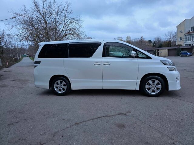 Белый Тойота Веллфаир, объемом двигателя 2.4 л и пробегом 97 тыс. км за 16900 $, фото 7 на Automoto.ua