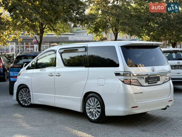 Білий Тойота Веллфаір, об'ємом двигуна 2.36 л та пробігом 84 тис. км за 16500 $, фото 32 на Automoto.ua
