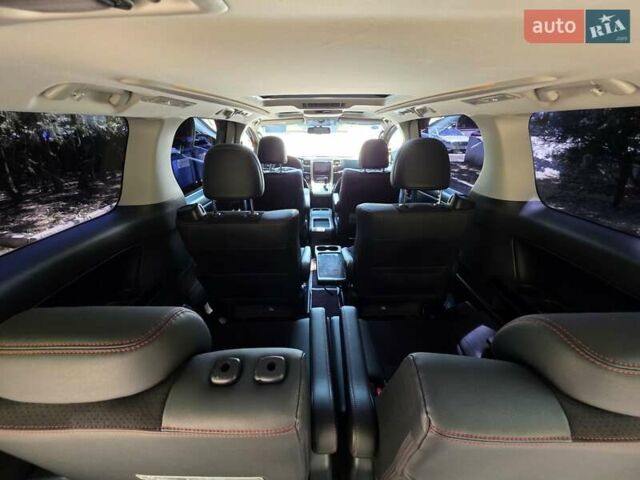 Белый Тойота Веллфаир, объемом двигателя 2.4 л и пробегом 84 тыс. км за 18500 $, фото 41 на Automoto.ua