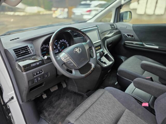 Белый Тойота Веллфаир, объемом двигателя 2.4 л и пробегом 83 тыс. км за 18500 $, фото 13 на Automoto.ua