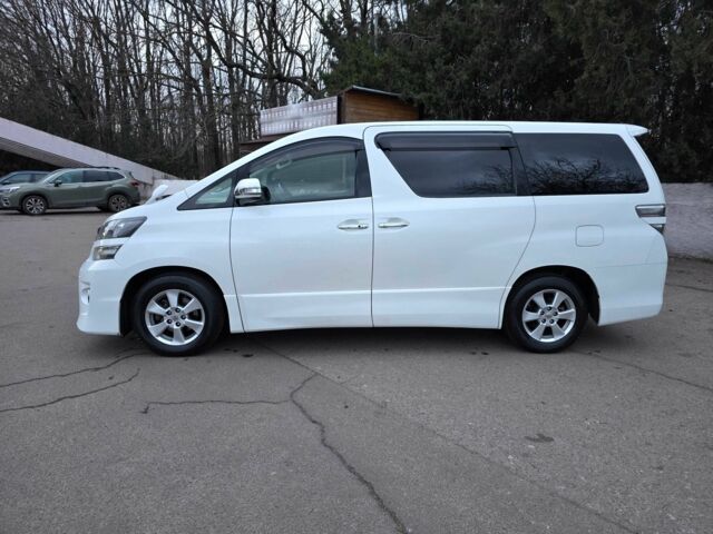 Белый Тойота Веллфаир, объемом двигателя 2.4 л и пробегом 97 тыс. км за 16900 $, фото 4 на Automoto.ua