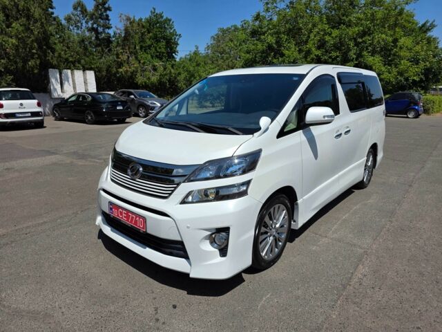 Белый Тойота Веллфаир, объемом двигателя 2.4 л и пробегом 84 тыс. км за 17900 $, фото 1 на Automoto.ua