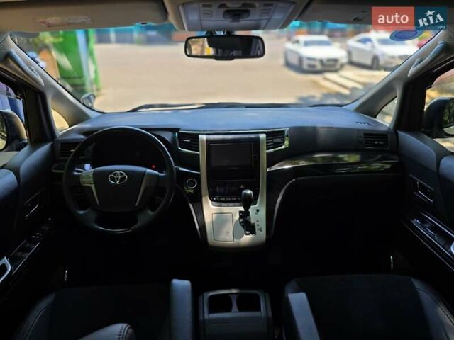 Белый Тойота Веллфаир, объемом двигателя 2.4 л и пробегом 84 тыс. км за 18500 $, фото 34 на Automoto.ua