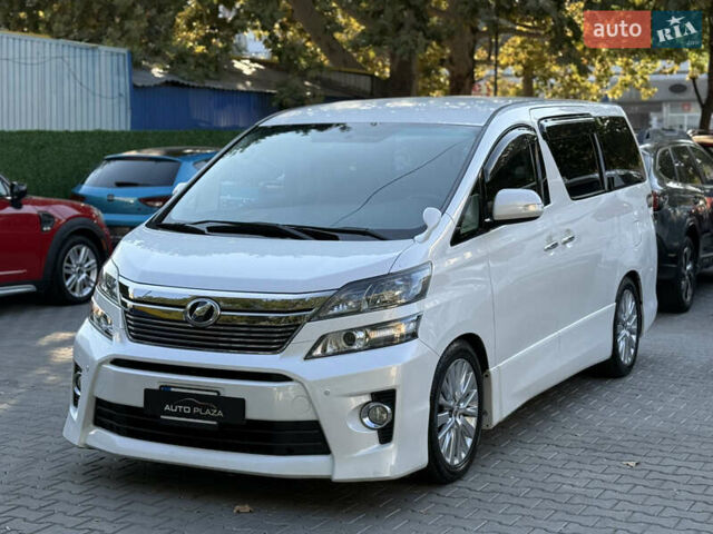 Білий Тойота Веллфаір, об'ємом двигуна 2.36 л та пробігом 84 тис. км за 16500 $, фото 4 на Automoto.ua