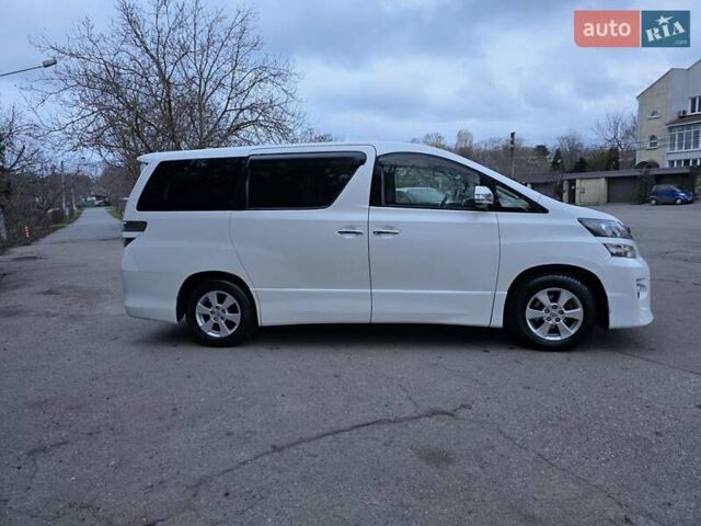 Белый Тойота Веллфаир, объемом двигателя 2.4 л и пробегом 97 тыс. км за 16900 $, фото 7 на Automoto.ua