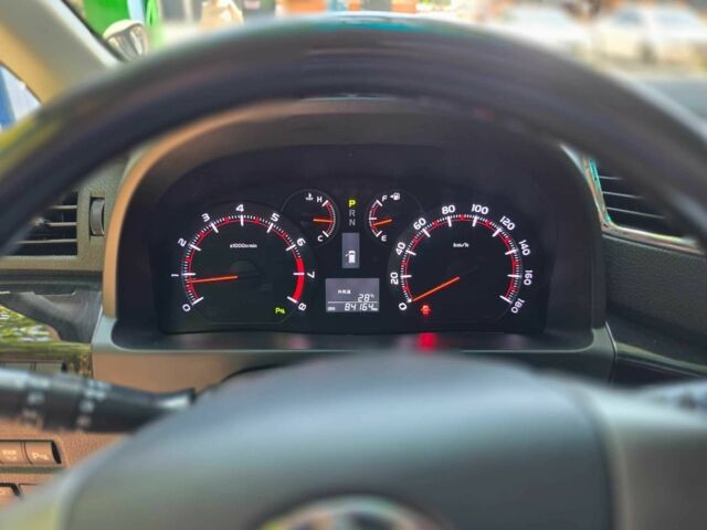 Белый Тойота Веллфаир, объемом двигателя 2.4 л и пробегом 84 тыс. км за 17900 $, фото 10 на Automoto.ua